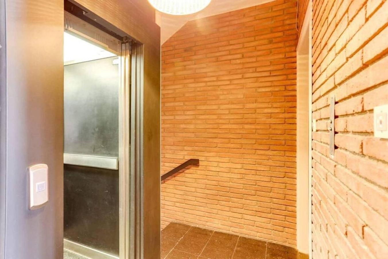 Colorful With Cozy Terrace In Gracia Apartment บาร์เซโลนา ภายนอก รูปภาพ